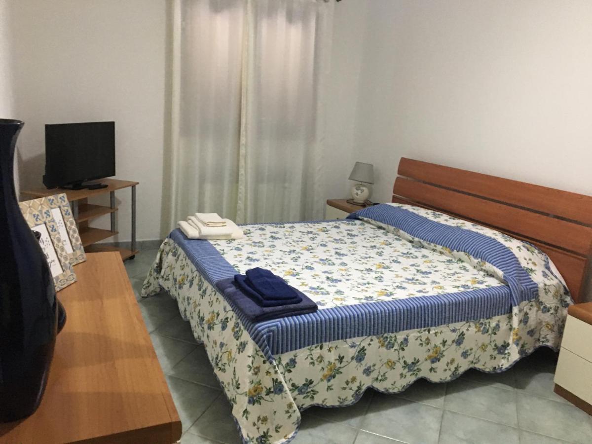 Taverna Apartment Арцахена Екстериор снимка